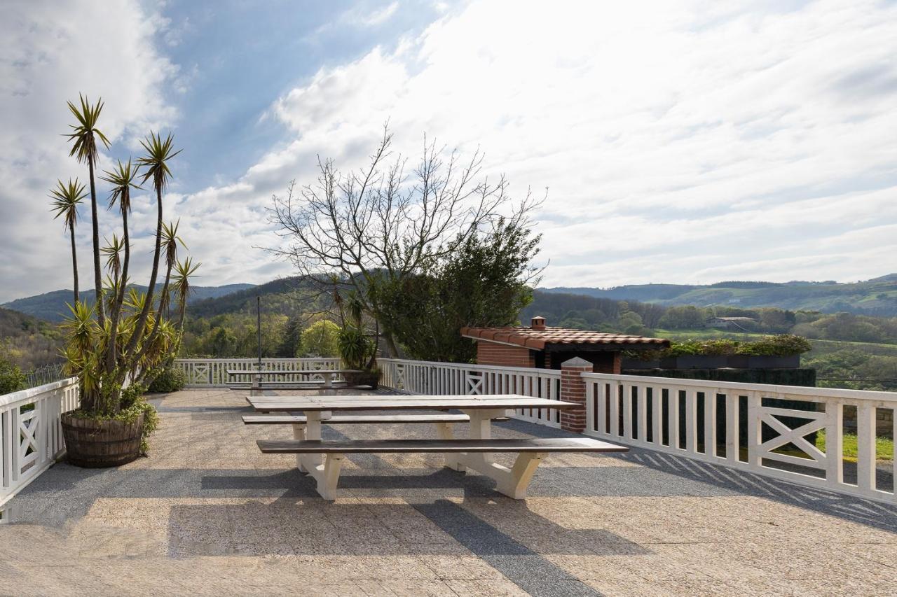 Aia Agroturismo Landarbide Zahar מראה חיצוני תמונה